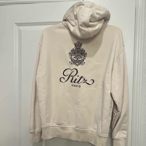 Frame X Ritz Paris Crest Unisex Hoodie Sweatshirt in Cream, Size Small - Picture 7 of 9